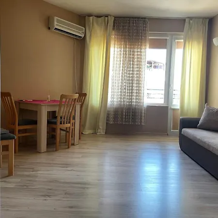 Cozy 1bd With A Lovely Sea View By Flat Mаnаger Szveti Vlasz